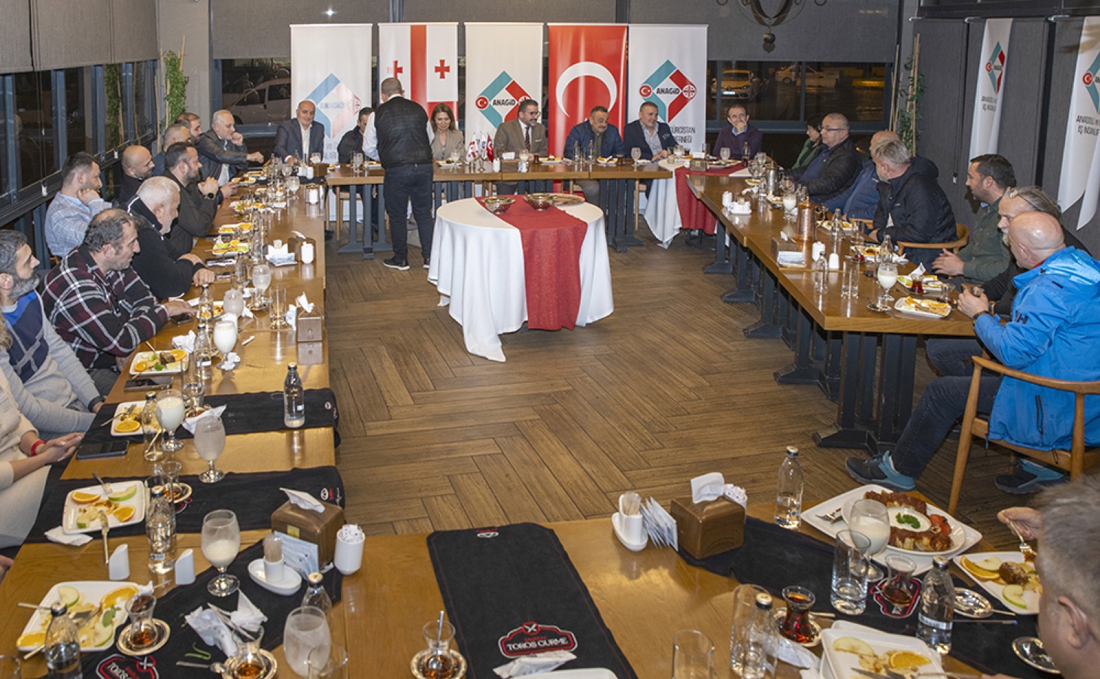 Üyelerimiz tanışma yemeğinde bir araya geldi - fotoğraf 1